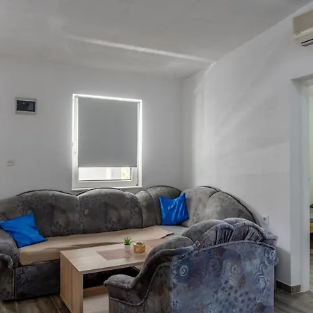 Tusla Апартаменты Zarici