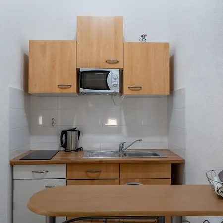 Апартаменты Tusla Zarici